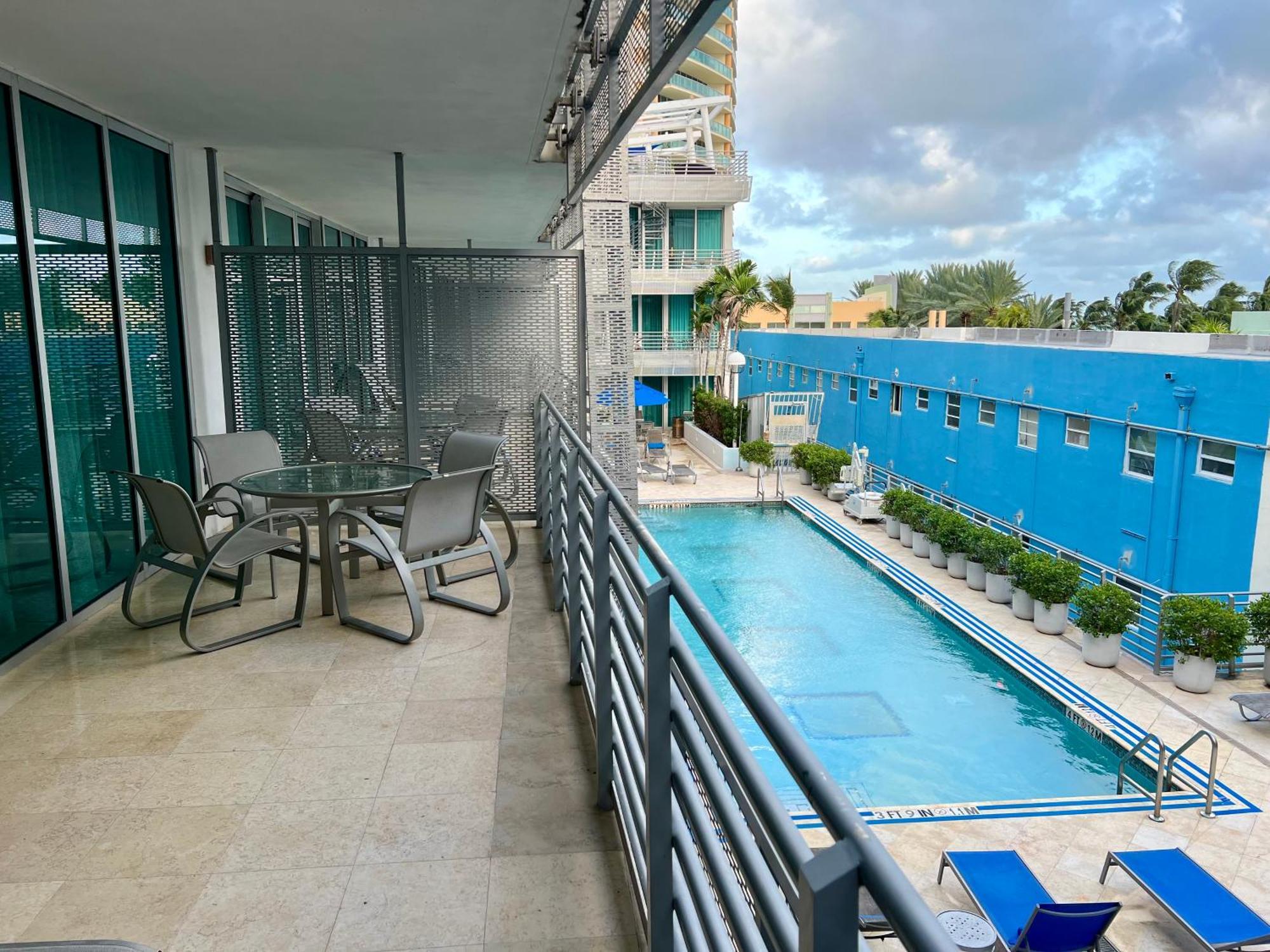 Boutique Suites 3 Min Walk To Beach Маями Бийч Екстериор снимка