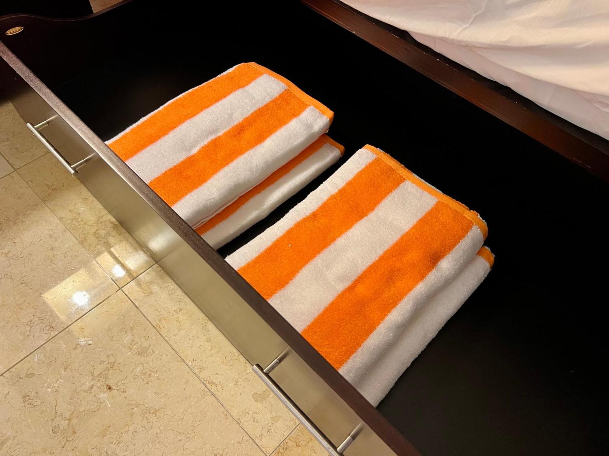 Boutique Suites 3 Min Walk To Beach Маями Бийч Екстериор снимка