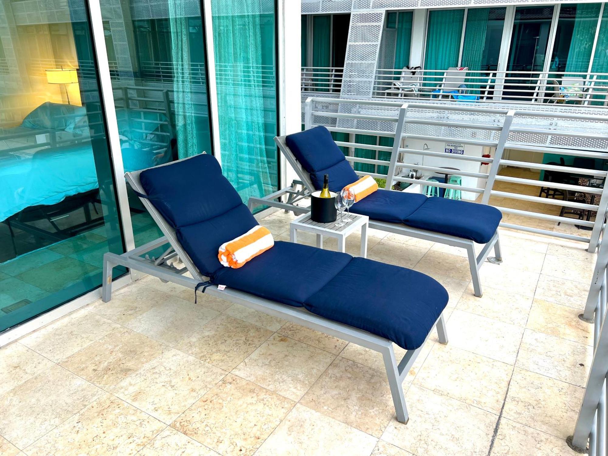 Boutique Suites 3 Min Walk To Beach Маями Бийч Екстериор снимка